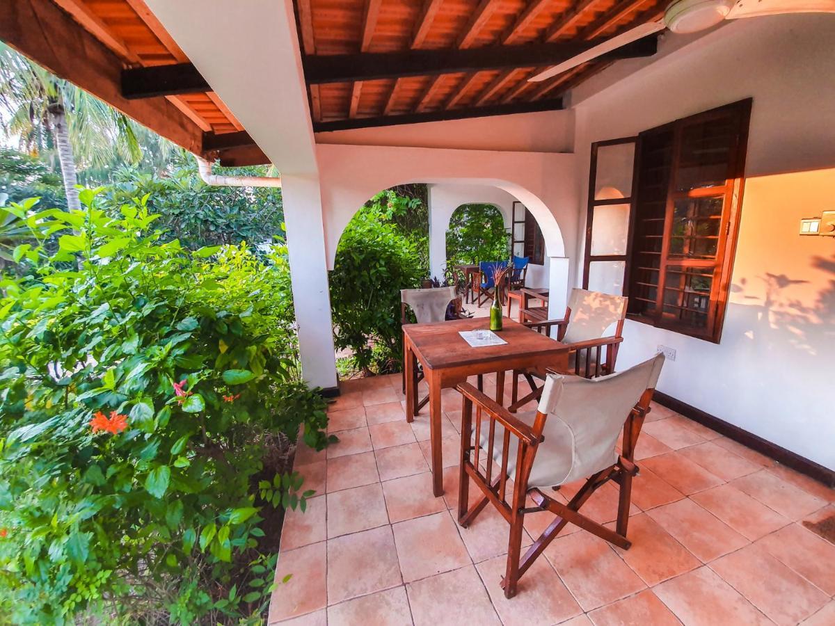 Flame Tree Cottages Нунгви Екстериор снимка