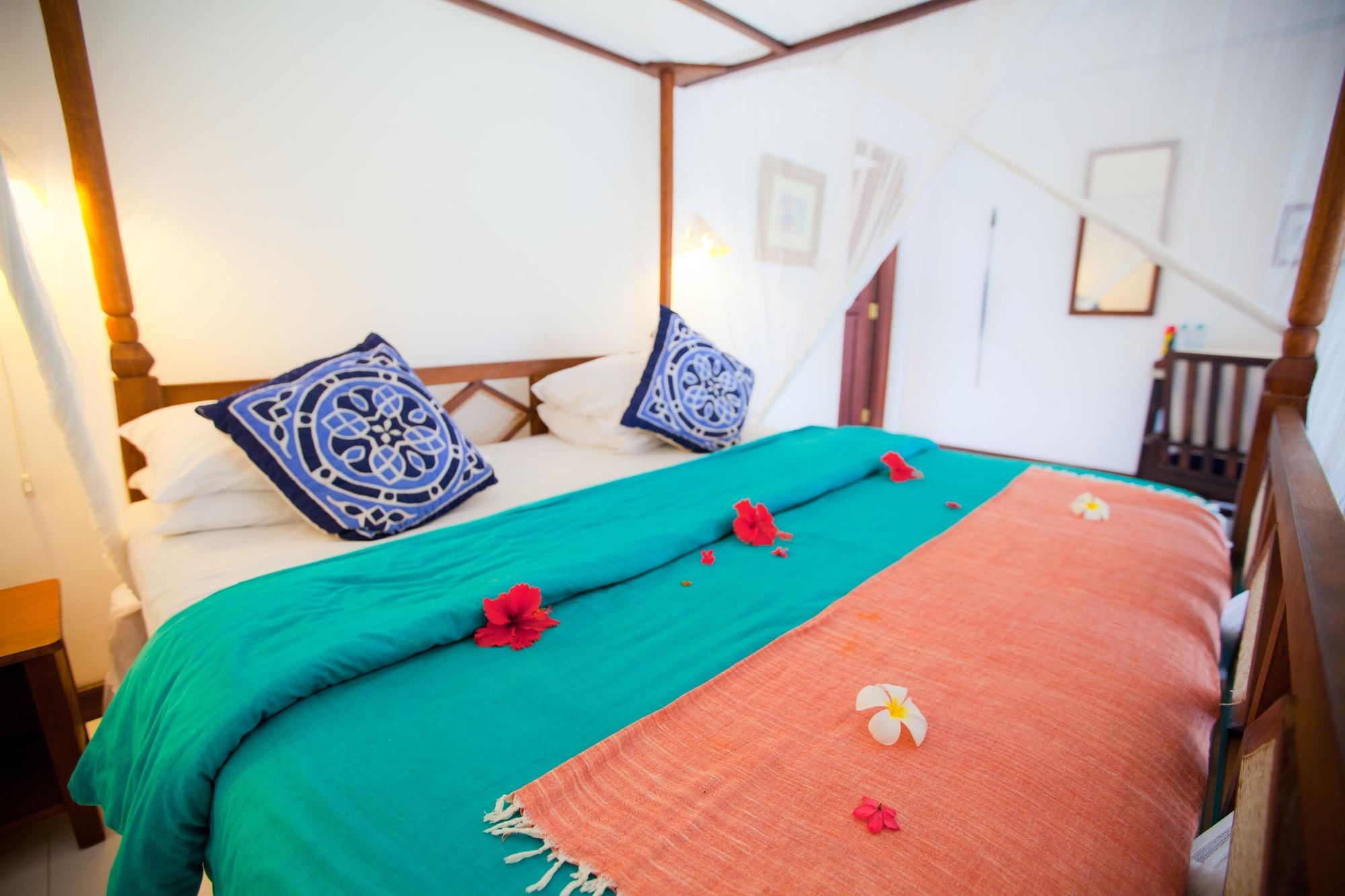 Flame Tree Cottages Нунгви Екстериор снимка