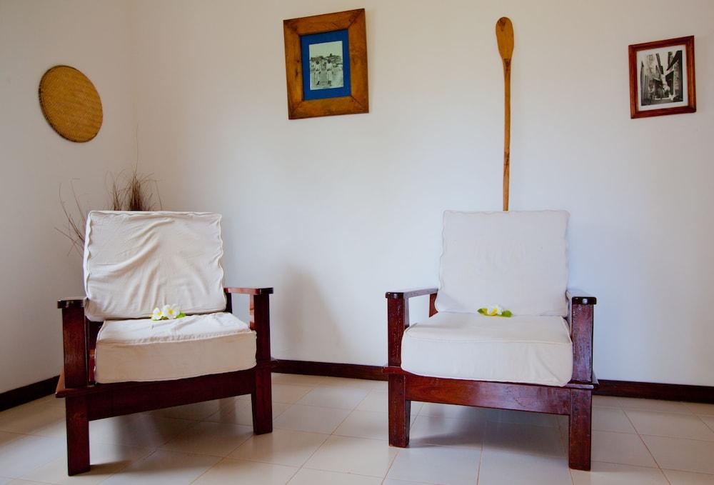 Flame Tree Cottages Нунгви Екстериор снимка